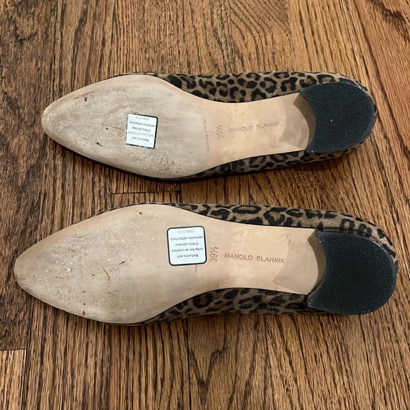 Manolo Blahnik leopard pumps - size 39.5 - light wear. - Picture 2 of 5